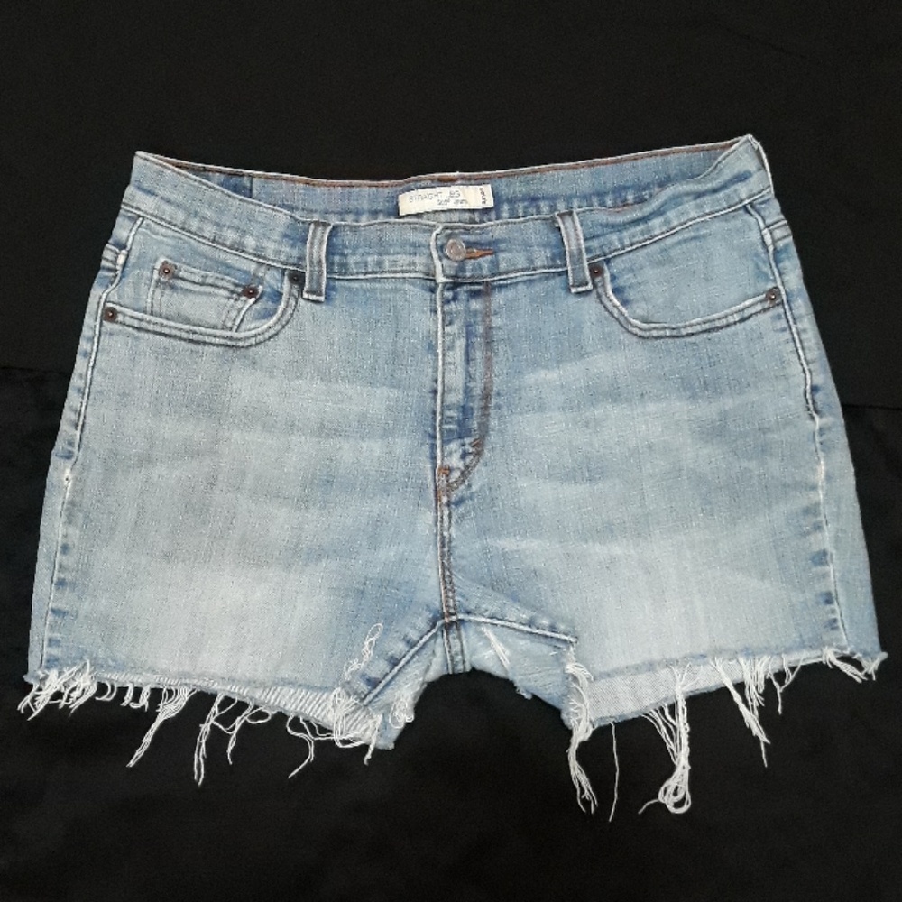 Levi's 505 cutoffs